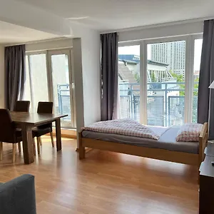 https://lea-apartments-zoo-panoramablick-mit-terasse.bestleipzighotels.com